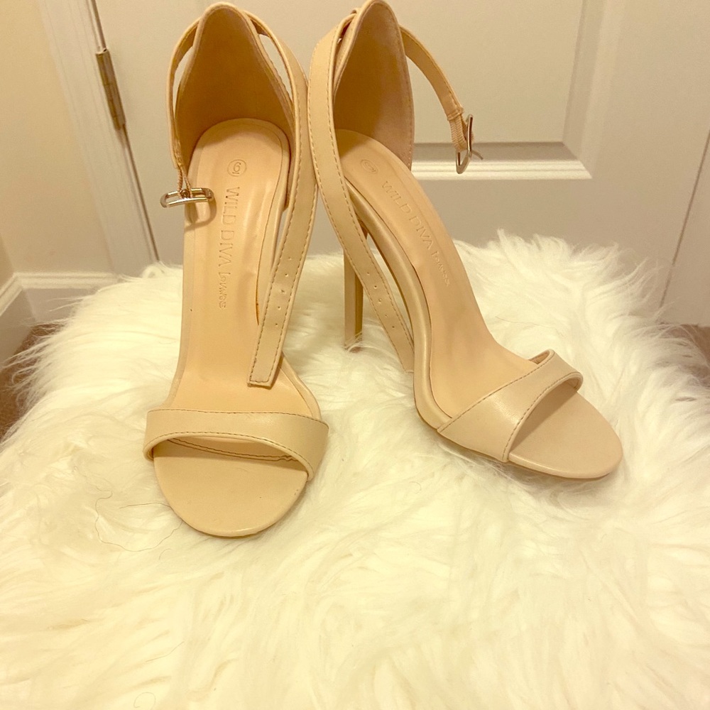 Wild Diva Cream Strap Heel Sz. 6